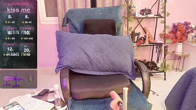 Snapshot of Naughty_nightz chatting on September 23, 2025, 5:53 pm Naughty nightz online show from September 23, 2025, 5:53 pm