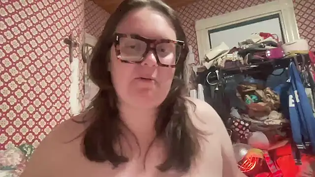 rosaliehale online show from May 23, 2026, 12:31 am
