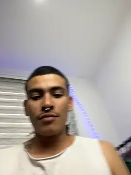 sorry-mom69 online show from November 1, 2025, 8:25 pm