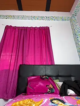 sorry-mom69 online show from March 19, 2026, 8:20 pm