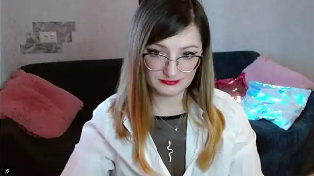 Arielsssplash online show from November 14, 2025, 8:07 am