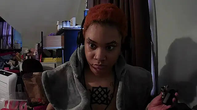 Snapshot of nickytheehawtie chatting on April 28, 2026, 6:23 pm nickytheehawtie online show from April 28, 2026, 6:23 pm
