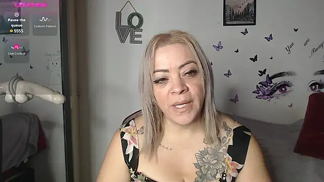 LIila28six online show from February 24, 2025, 12:16 pm