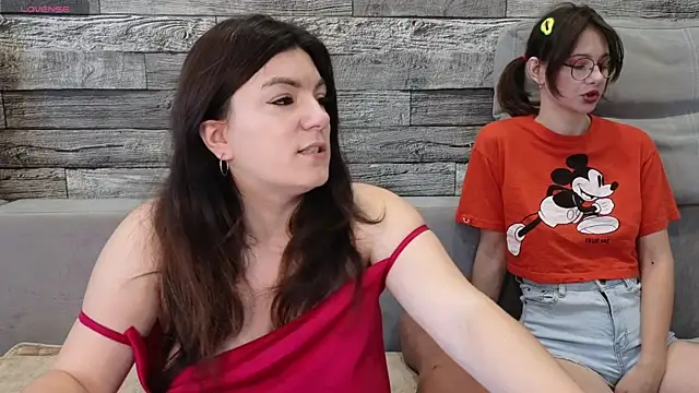 Snapshot of Vika_loves_you chatting on October 20, 2025, 2:13 am Vika loves you online show from October 20, 2025, 2:13 am