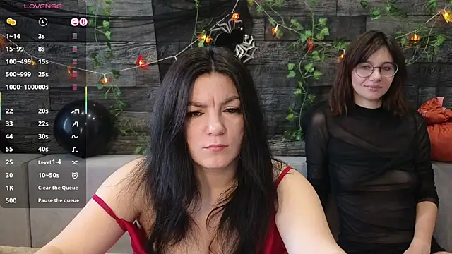 Snapshot of Vika_loves_you chatting on October 31, 2025, 3:03 am Vika loves you online show from October 31, 2025, 3:03 am