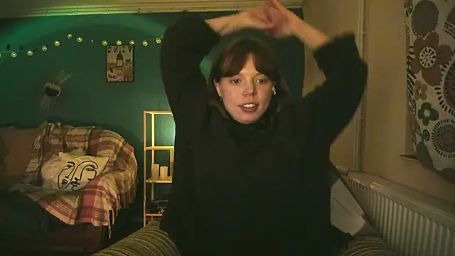 Snapshot of ClancyMorissey chatting on February 19, 2025, 8:41 pm ClancyMorissey online show from February 19, 2025, 8:41 pm