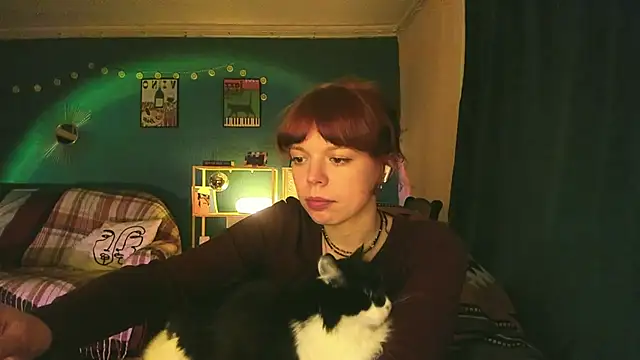 Snapshot of ClancyMorissey chatting on March 17, 2025, 2:19 am ClancyMorissey online show from March 17, 2025, 2:19 am