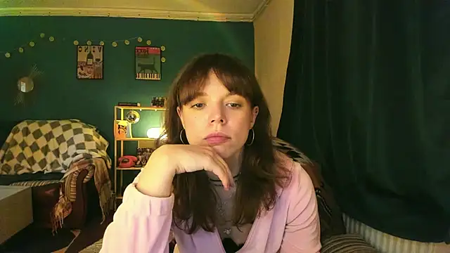 Snapshot of ClancyMorissey chatting on October 31, 2025, 6:15 pm ClancyMorissey online show from October 31, 2025, 6:15 pm