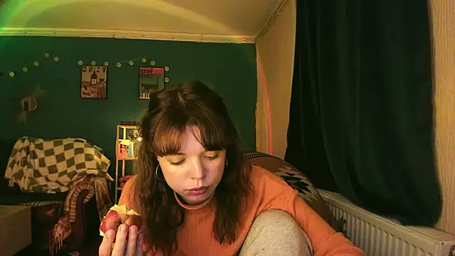 Snapshot of ClancyMorissey chatting on October 29, 2025, 6:40 pm ClancyMorissey online show from October 29, 2025, 6:40 pm