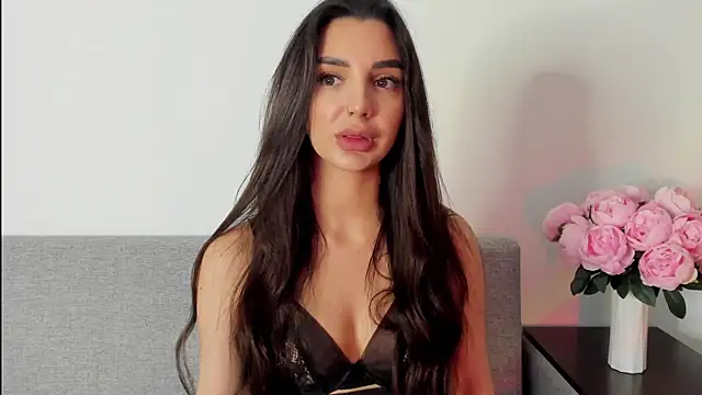 Snapshot of miss_emily_ chatting on October 15, 2025, 5:32 pm miss emily online show from October 15, 2025, 5:32 pm