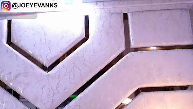 Snapshot of JOEYEVANS chatting on October 17, 2025, 5:22 am JOEYEVANS online show from October 17, 2025, 5:22 am