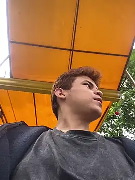 Leon Wild online show from March 30, 2026, 8:21 pm