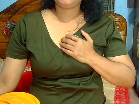 Snapshot of Daneldayna chatting on October 13, 2025, 3:24 pm Daneldayna online show from October 13, 2025, 3:24 pm