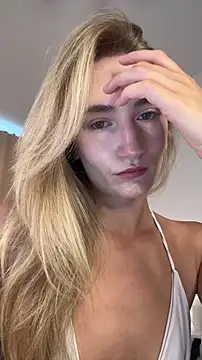 Snapshot of bella__rose chatting on July 2, 2026, 10:54 am bella rose online show from July 2, 2026, 10:54 am