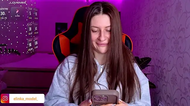 Elishka  online show from February 9, 2026, 9:57 pm