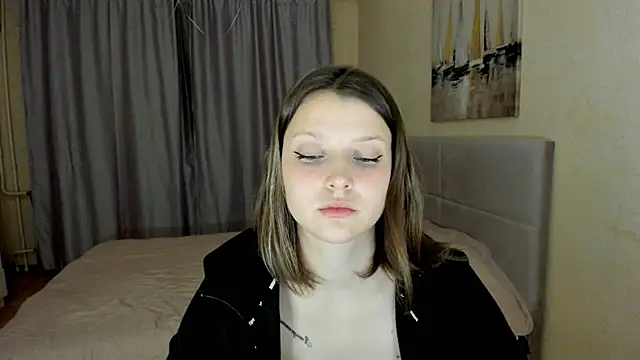 SoniNesti online show from October 27, 2025, 4:52 pm