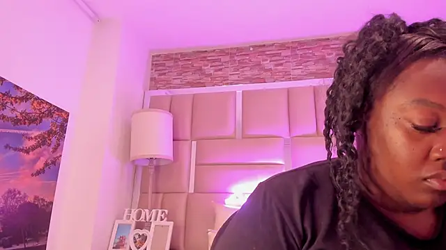 Snapshot of ShaniaBrownn chatting on February 16, 2026, 7:23 pm ShaniaBrownn online show from February 16, 2026, 7:23 pm