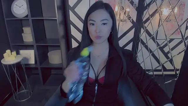 JasmineMagical online show from January 12, 2025, 8:46 am