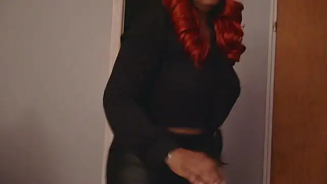 Snapshot of MSweetLindaParks chatting on September 21, 2025, 5:12 am MSweetLindaParks online show from September 21, 2025, 5:12 am