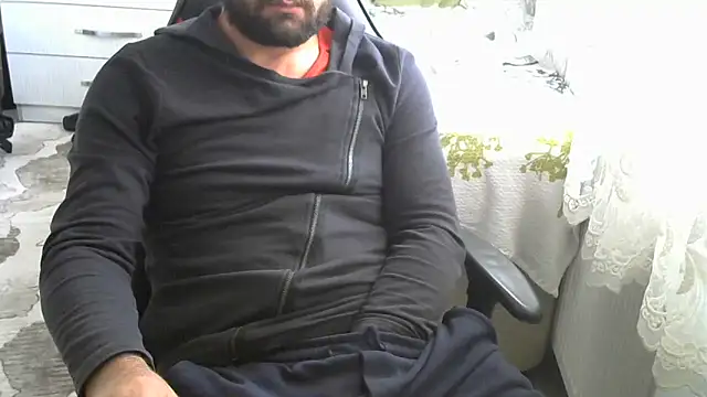 Snapshot of crazybaby5461 chatting on October 3, 2025, 1:23 pm crazybaby5461 online show from October 3, 2025, 1:23 pm