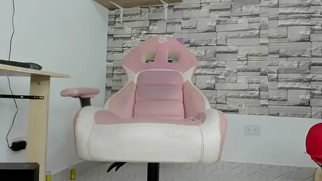 hot-timefun online show from January 22, 2025, 8:49 pm