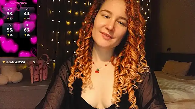 AgnesGraham online show from December 19, 2024, 10:00 pm
