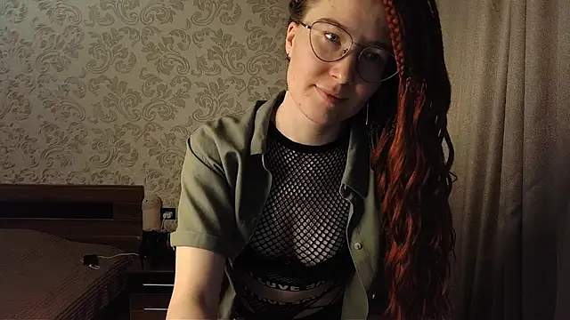 AgnesGraham online show from October 13, 2025, 5:58 pm