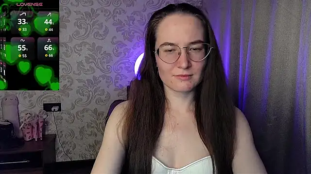 Snapshot of AgnesGraham chatting on March 27, 2026, 10:43 pm AgnesGraham online show from March 27, 2026, 10:43 pm