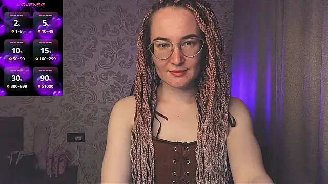 Snapshot of AgnesGraham chatting on April 22, 2026, 10:49 pm AgnesGraham online show from April 22, 2026, 10:49 pm