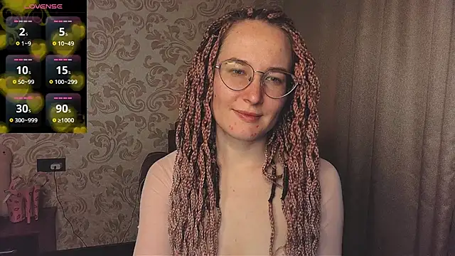 Snapshot of AgnesGraham chatting on April 15, 2026, 9:48 pm AgnesGraham online show from April 15, 2026, 9:48 pm