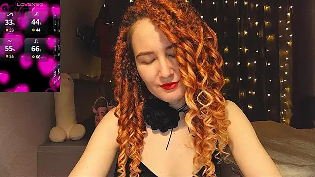 AgnesGraham online show from December 16, 2024, 5:54 pm