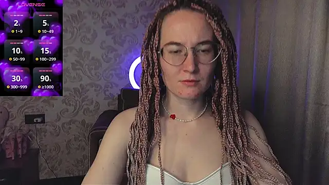 Snapshot of AgnesGraham chatting on April 28, 2026, 10:36 pm AgnesGraham online show from April 28, 2026, 10:36 pm