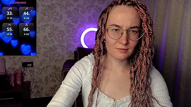 Snapshot of AgnesGraham chatting on April 1, 2026, 8:17 pm AgnesGraham online show from April 1, 2026, 8:17 pm