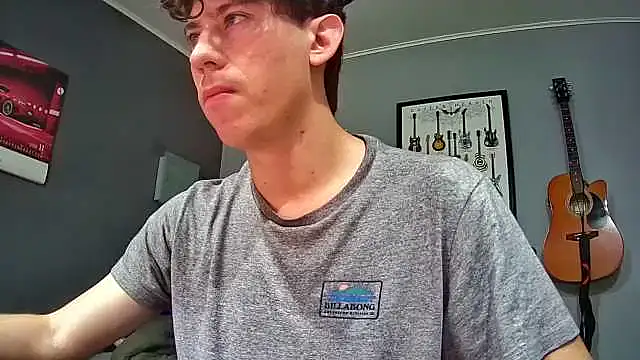 Snapshot of saint_not chatting on October 17, 2025, 1:24 pm saint not online show from October 17, 2025, 1:24 pm