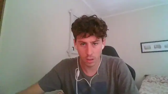 Snapshot of saint_not chatting on February 5, 2025, 9:29 pm saint not online show from February 5, 2025, 9:29 pm