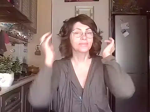 Snapshot of Baby-Matilda chatting on March 16, 2025, 8:43 am Baby-Matilda online show from March 16, 2025, 8:43 am