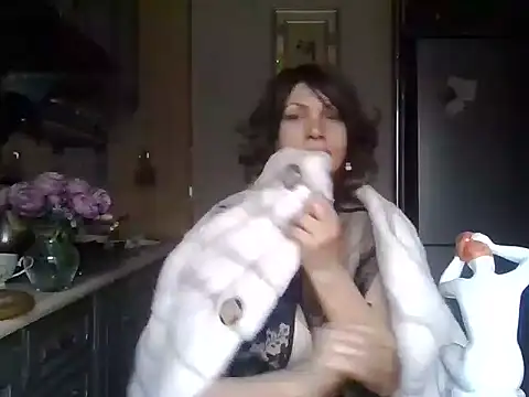 Snapshot of Baby-Matilda chatting on January 18, 2025, 9:56 am Baby-Matilda online show from January 18, 2025, 9:56 am