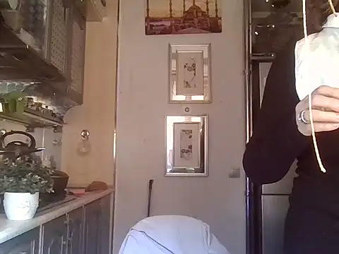 Snapshot of Baby-Matilda chatting on October 22, 2025, 8:36 am Baby-Matilda online show from October 22, 2025, 8:36 am