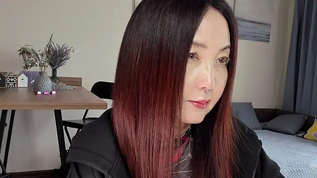 AvroraSakura online show from September 19, 2025, 9:13 am