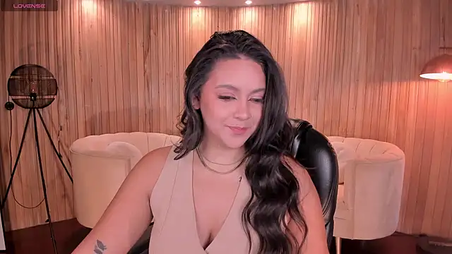 Snapshot of ToriCrossX chatting on February 15, 2025, 2:11 pm ToriCrossX online show from February 15, 2025, 2:11 pm