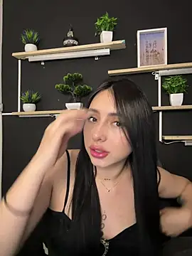 isabella jade online show from February 9, 2026, 10:52 pm