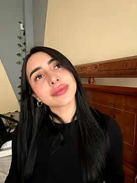 isabella jade online show from September 27, 2025, 1:28 pm