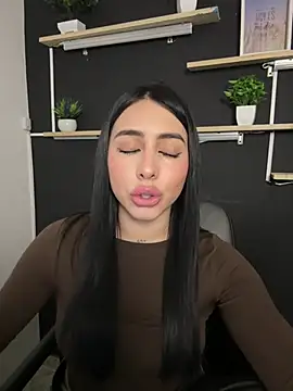 isabella jade online show from January 9, 2026, 11:00 pm