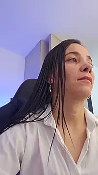 miaeyes online show from December 1, 2025, 12:50 pm