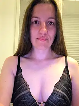 Snapshot of Nicole-Ray chatting on June 15, 2026, 8:41 pm Nicole-Ray online show from June 15, 2026, 8:41 pm