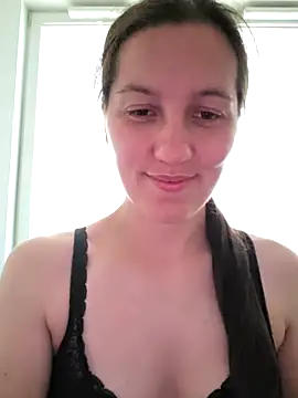 Snapshot of Nicole-Ray chatting on July 16, 2026, 6:16 pm Nicole-Ray online show from July 16, 2026, 6:16 pm