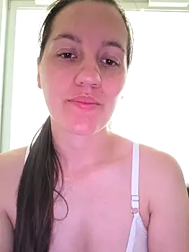 Snapshot of Nicole-Ray chatting on July 12, 2026, 5:03 pm Nicole-Ray online show from July 12, 2026, 5:03 pm