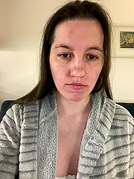 Nicole-Ray online show from November 30, 2025, 9:10 am