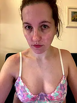 Nicole-Ray online show from January 8, 2026, 9:43 pm