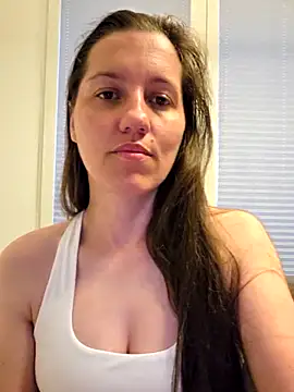 Snapshot of Nicole-Ray chatting on June 9, 2026, 7:26 pm Nicole-Ray online show from June 9, 2026, 7:26 pm